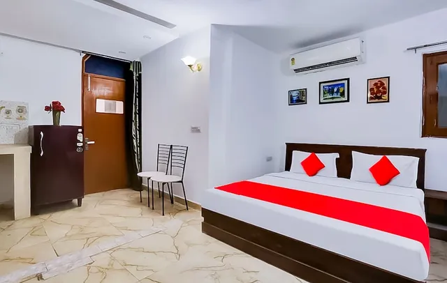 Roomshala 159 The Hauz khas inn