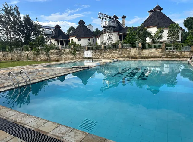 TURACO INTERCOUNTY RESORT LTD