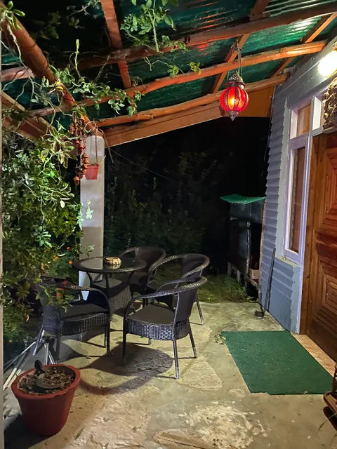 Ménage -By The Beas