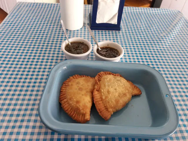 Santa Milonguita, empanadas argentinas y más...