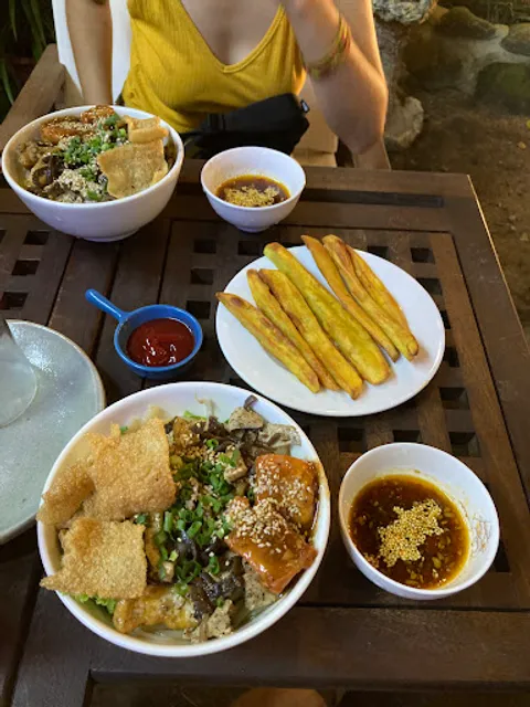 Chickpea Eatery: Da Nang Vegan Restaurant and Vegan Cooking Class | Tiệm Chay Đà Nẵng