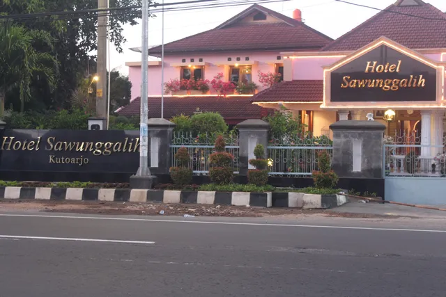 Hotel Sawunggalih Kutoarjo