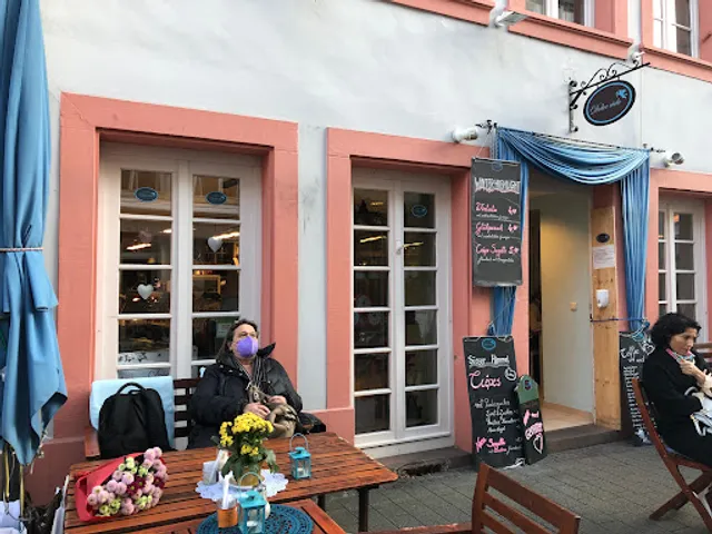 CAFÉ ALLERLEI - Trier