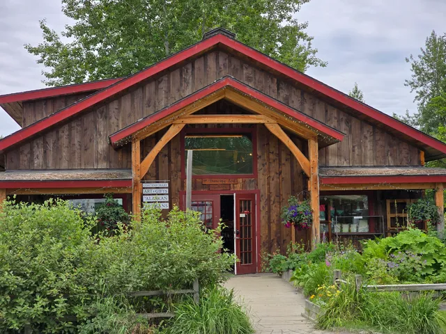 Dancing Leaf Gallery