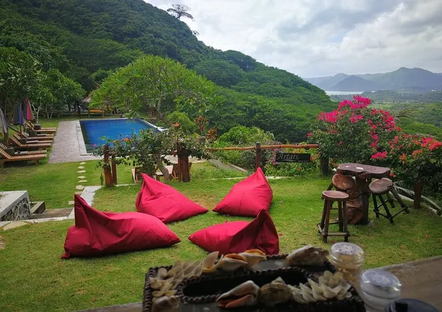 Artati Bungalows And Restaurant