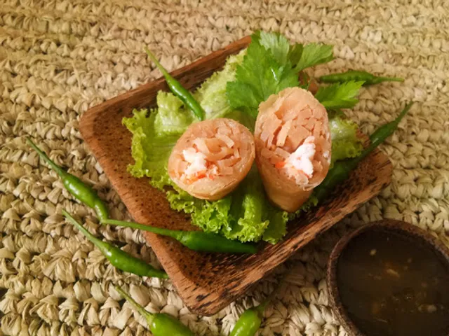 Nyam Lumpia Rebung Minomartani