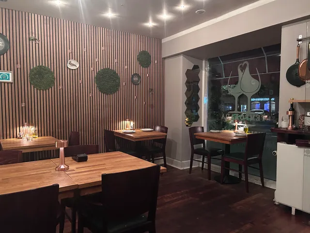 Temporada Tapas & Vin