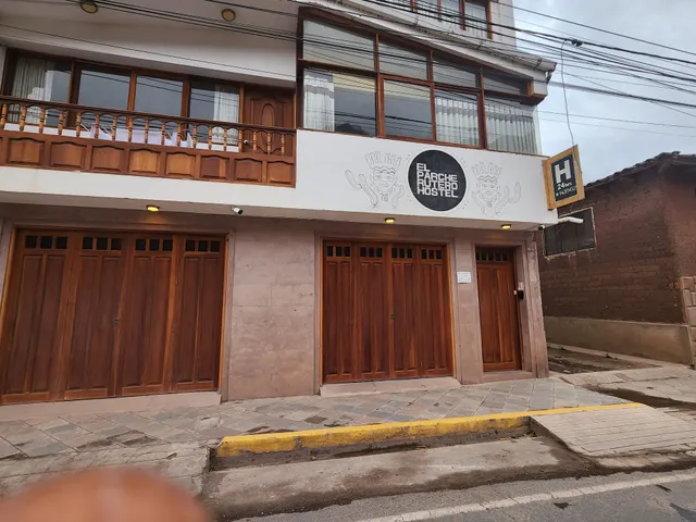 El Parche Rutero Hostel