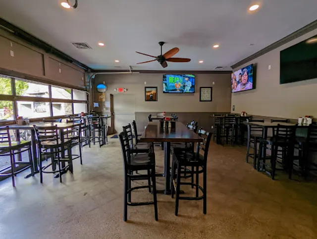 Dive Bar & Grille (Indiana Twp)