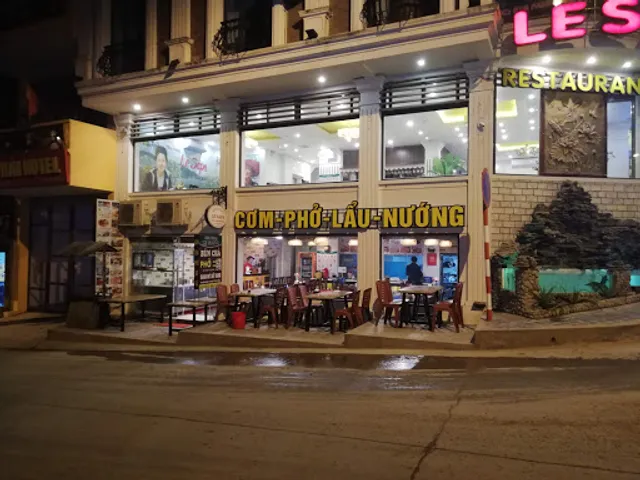 Nhà hàng Cô Lịch