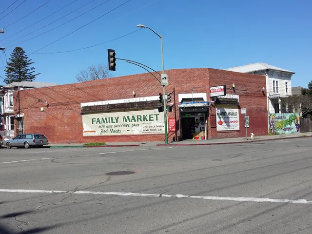 Family Market