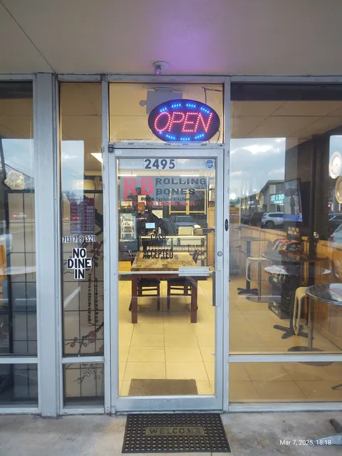 ROLLING BQNES CUSTOM BBQ & TexSoul KITCHEN