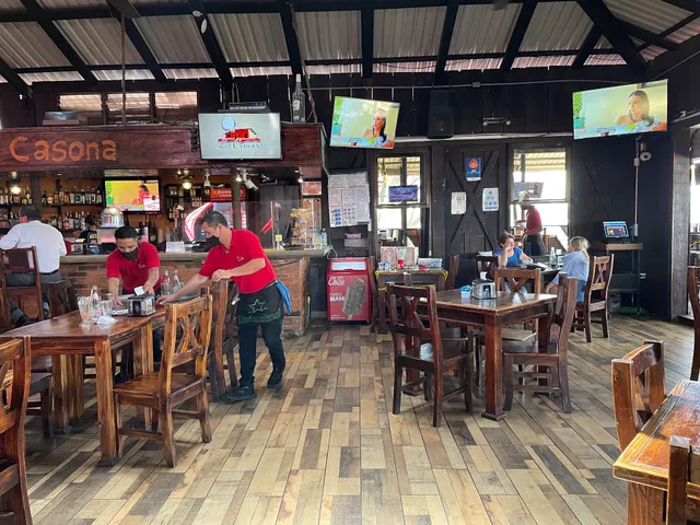 La Casona de Laly • Santa Ana