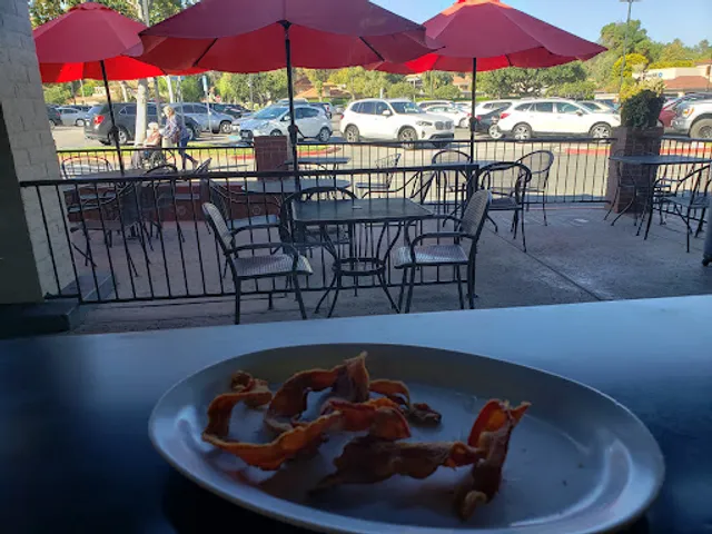 Dinks Deli & Bagel Bakery