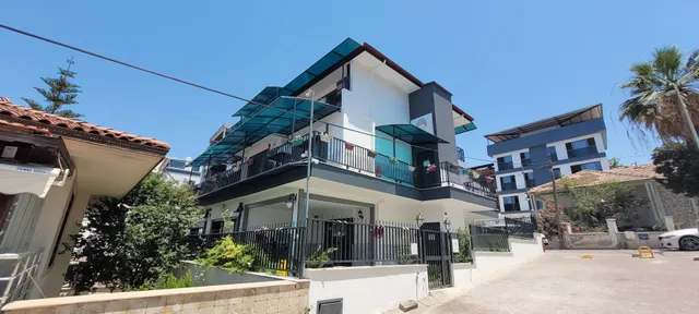 Lulubay Rooms & Suites