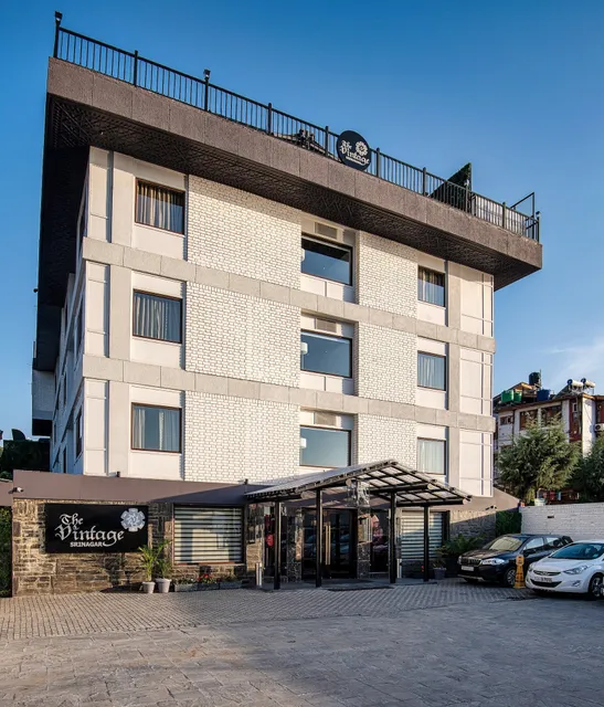 The Vintage Srinagar at Dal Lake