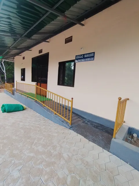 VANASIRI COTTAGE(Home stay)