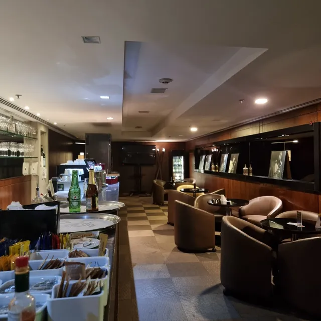 Churchill Lounge Bar