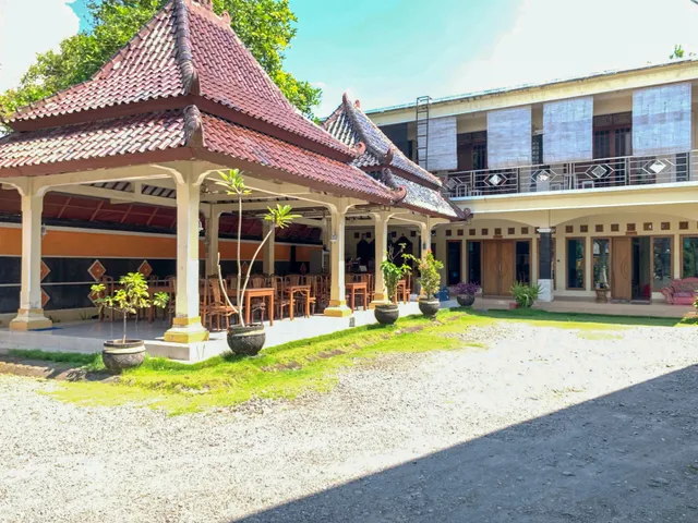 Hotel Syariah Milik Kita Borobudur Mitra RedDoorz
