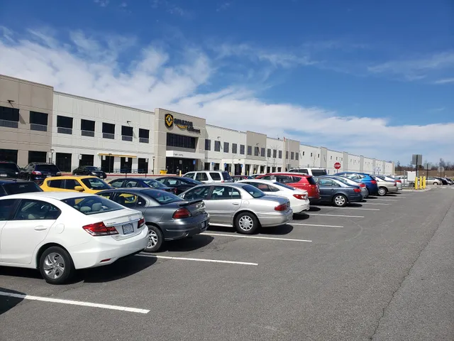 Amazon Fulfillment Center BOS7