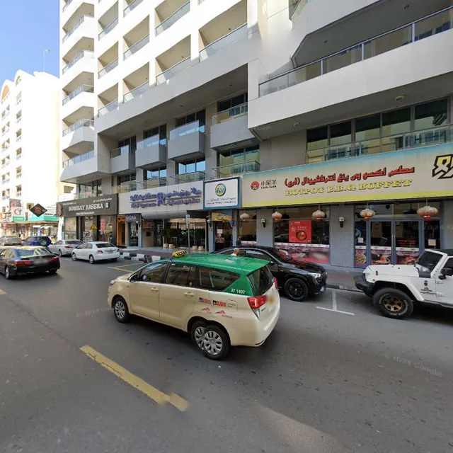 Live music /food and bar