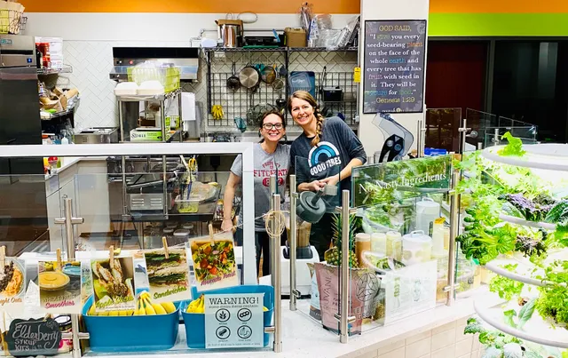 Nourish u Wellness Cafe | Smoothies, Sandwiches, Salads, Bowls & More