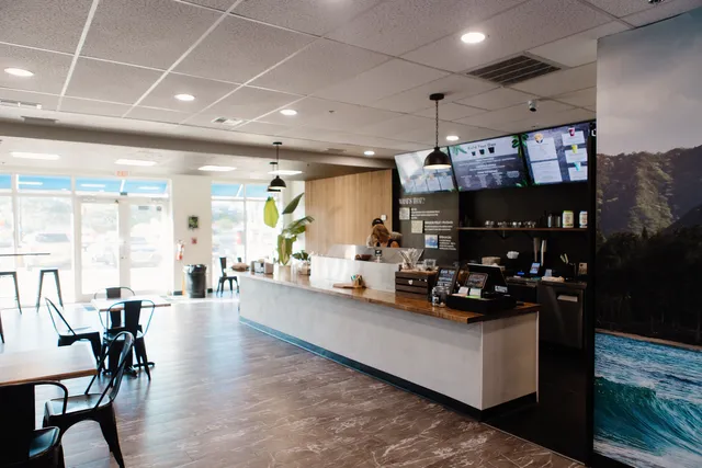 Dream Earth Bowl Cafe