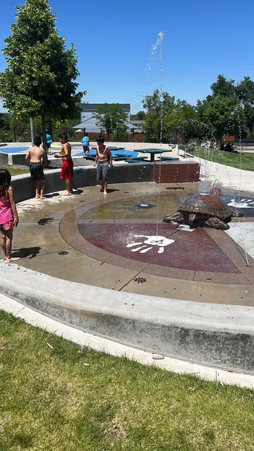 Four Winds-Cuatro Vientos Park