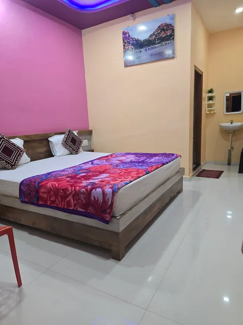 Abhi Homestay Hampi