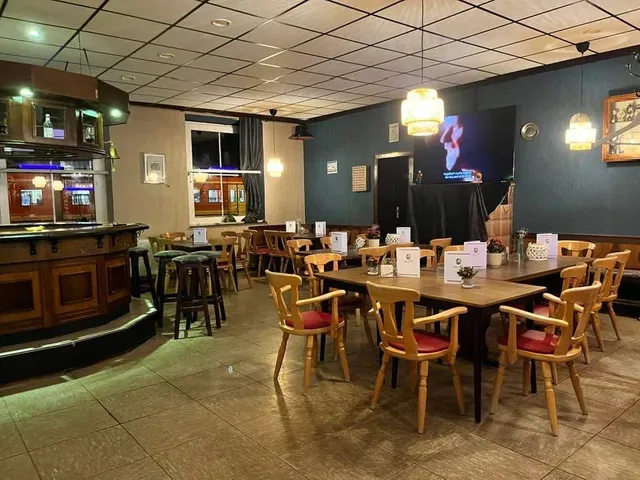 Grand Café Felicitony Lindern