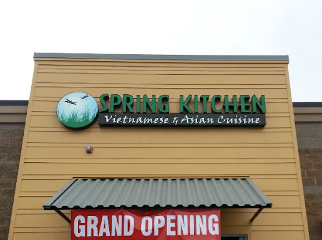 Spring Kitchen - Maple Valley