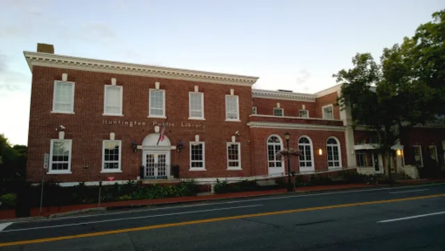 Huntington Public Library