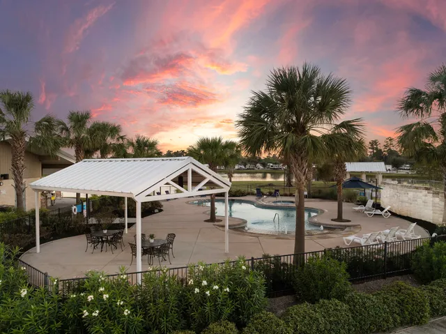 Northlake RV Resort by QRV