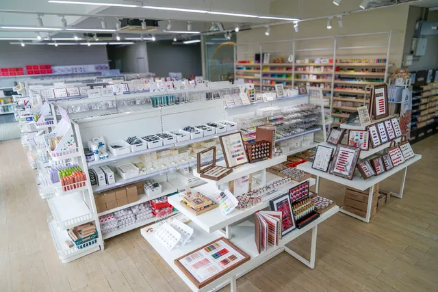 YOUSHINE Cheras nail supply & academy