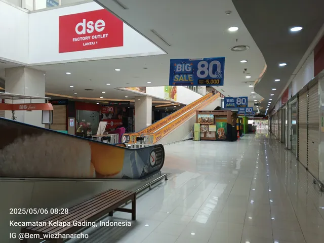 LOTTE GROSIR KELAPA GADING