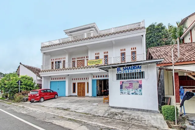 SPOT ON 92044 El Shaddai Guest House