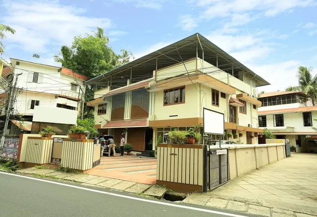 OYO Royz Destinations