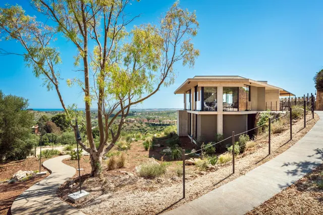 La Cava Boutique Home