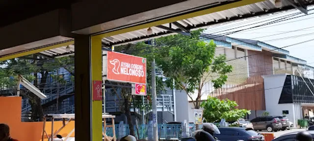 Ayam Goreng Nelongso - Tangerang