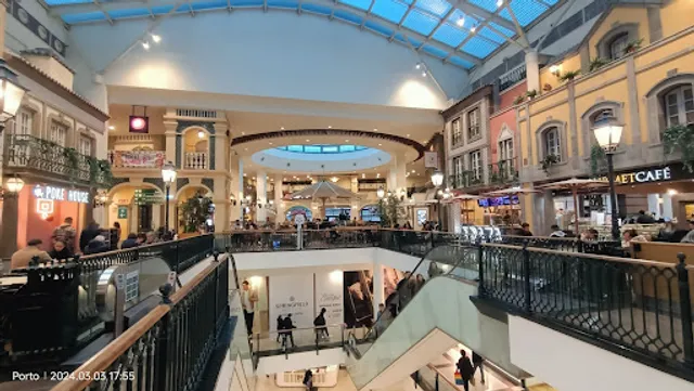 Wok to Walk Via Catarina Shopping