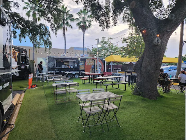 Pepitos Burgers & Shakes