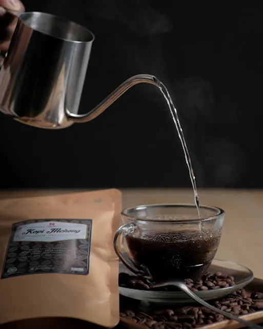 Gunvar Coffee Bandung - KOPI MEHONG