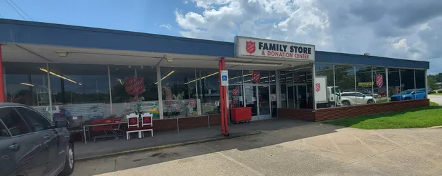 Elizabeth City Salvation Army Family Thrift Store