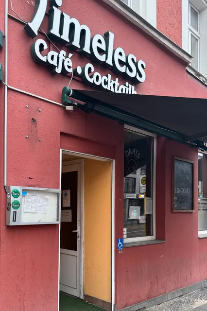 Timeless Café, Cocktail & Sportsbar