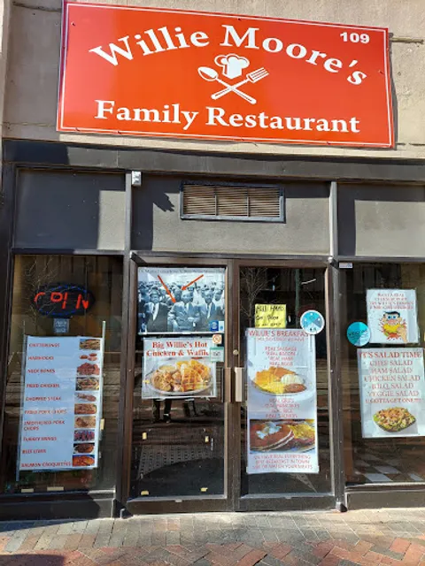 Willie Moore's Restaurant