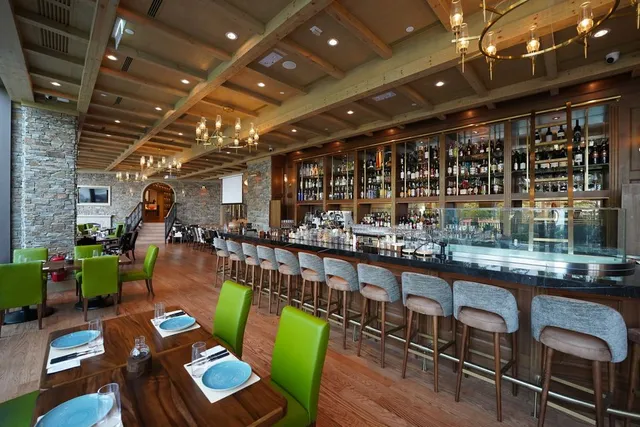 The Rink - Bar, Grill & Restaurant