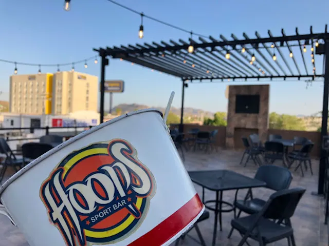 Hoops Sport Bar