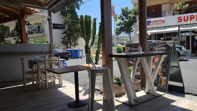 Diporto Cafe & Grill