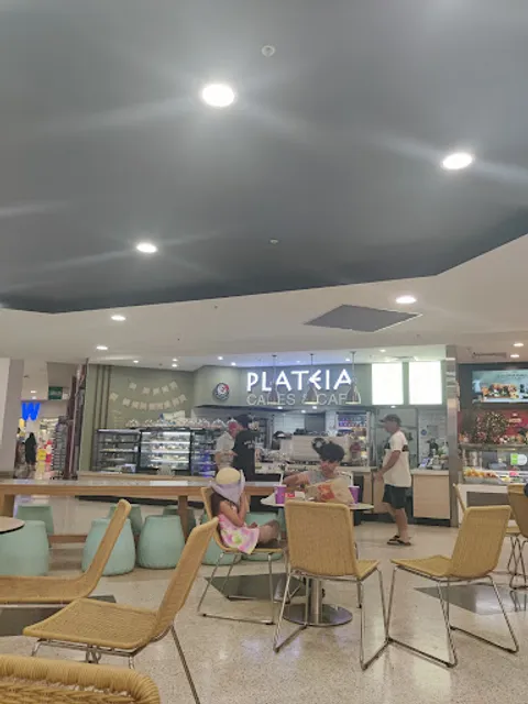 Plateia Cakes & Cafe