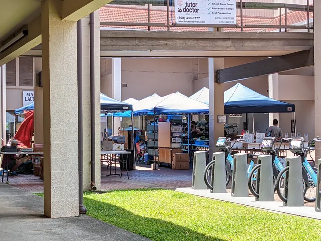 Manoa Farmers Market